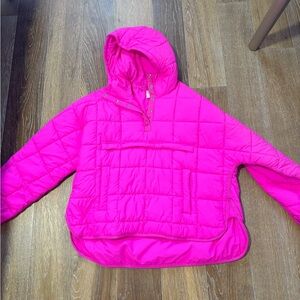Pippa Packable Pullover Puffer in Fuchsia Fruit